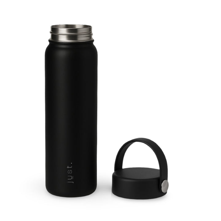 750ml (25 oz) reusable water bottle in black - with a leakproof lid 