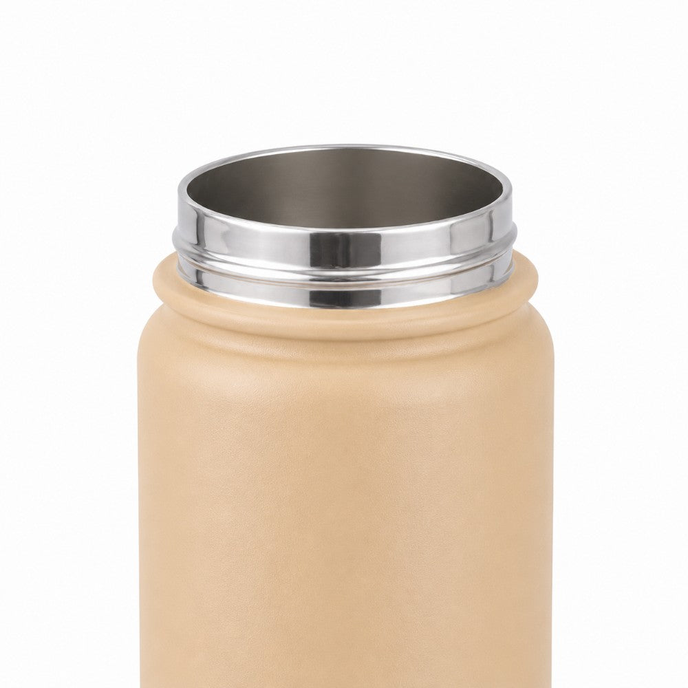 Neck of leakproof stainless steel water bottle in beige