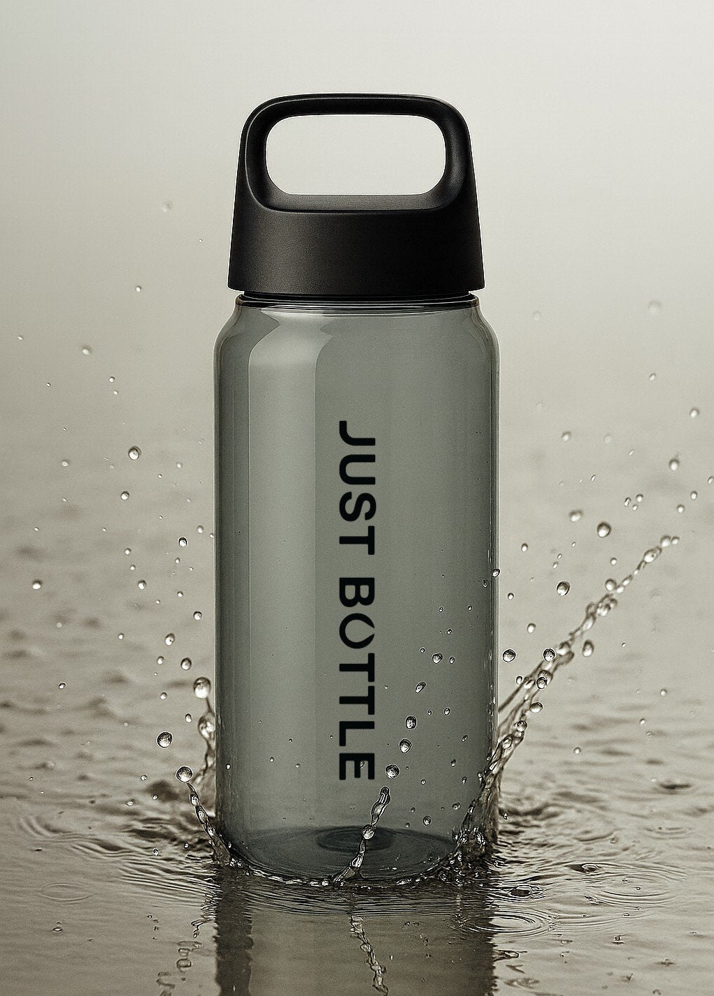 Just Bottle 100% recycled plastic water bottle in black colour
