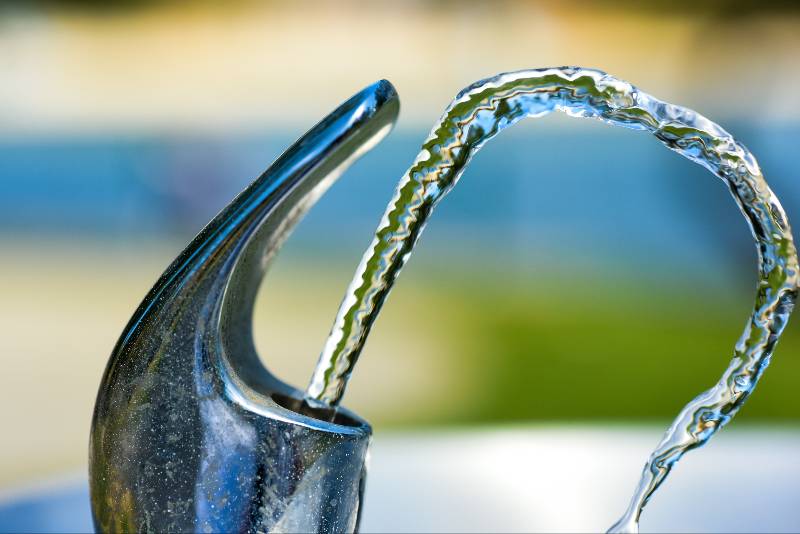 water fountain with water coming out